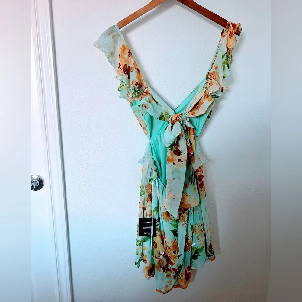 NWT Lulu's Mint and Floral Dress - Picture 2 of 3